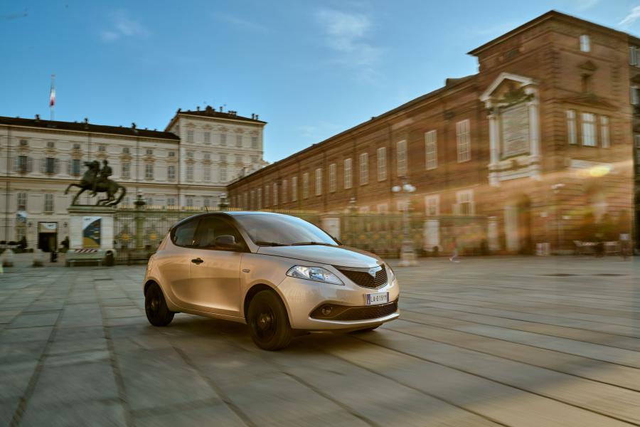  Lancia Ypsilon Monogram (846) 2019 года  (фото 5 из 32)